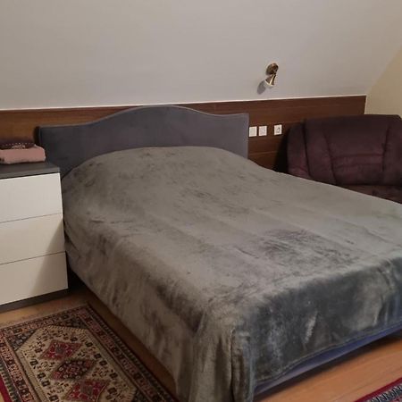 Planinski Dom Na Travni Gori Sodrazica Exteriör bild