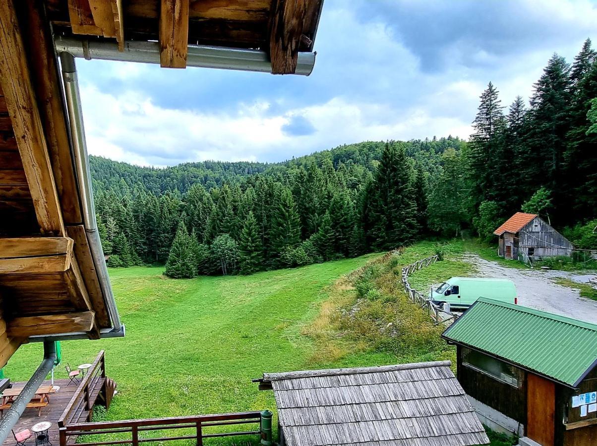 Planinski Dom Na Travni Gori Sodrazica Exteriör bild