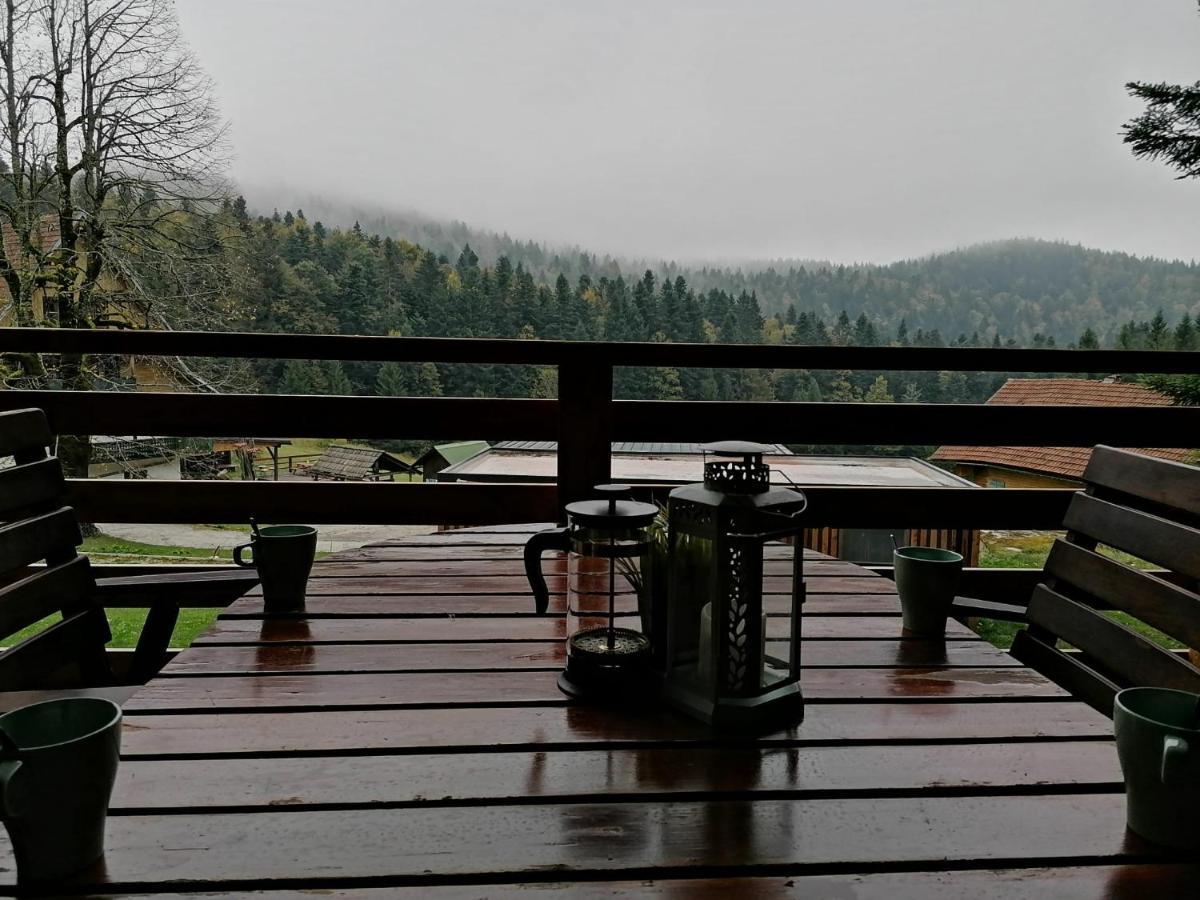Planinski Dom Na Travni Gori Sodrazica Exteriör bild