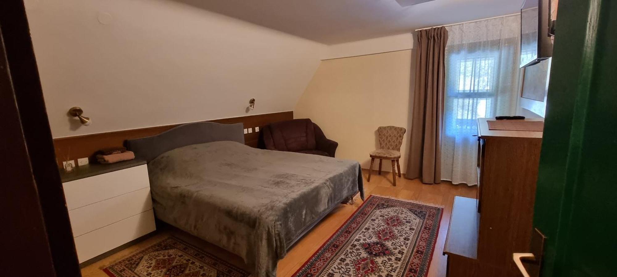 Planinski Dom Na Travni Gori Sodrazica Exteriör bild