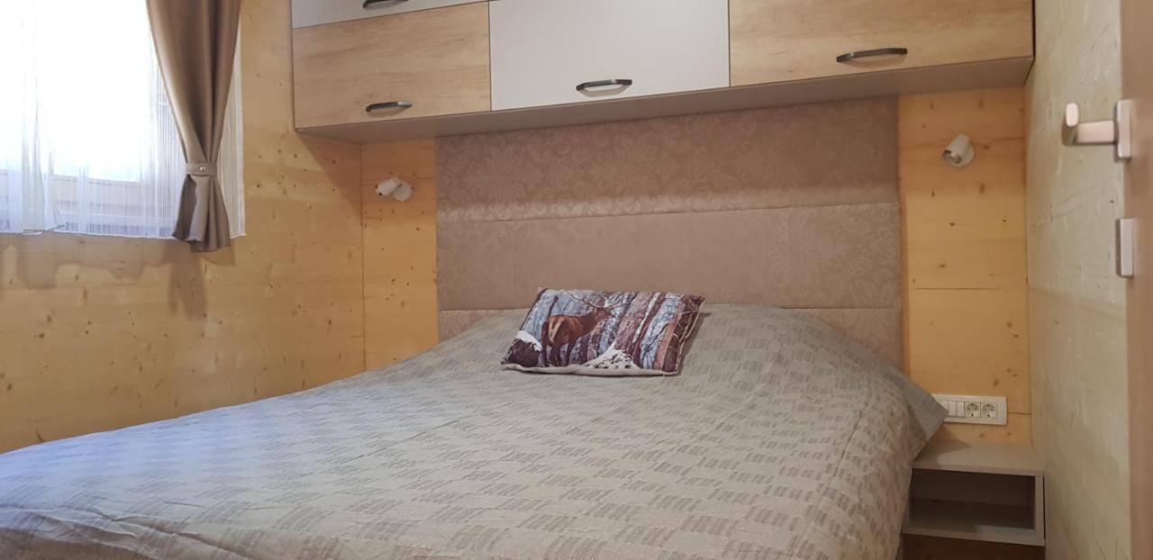 Planinski Dom Na Travni Gori Sodrazica Exteriör bild